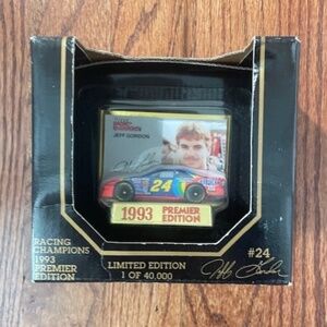 Jeff Gordon #24 Dupont 1993 Racing Champions Premier Edition 1:64 Scale Diecast